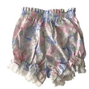 Vintage Floral Ruffle Shorts with Lace Trim in Kids Size ***SEE MEASUREMENTS***